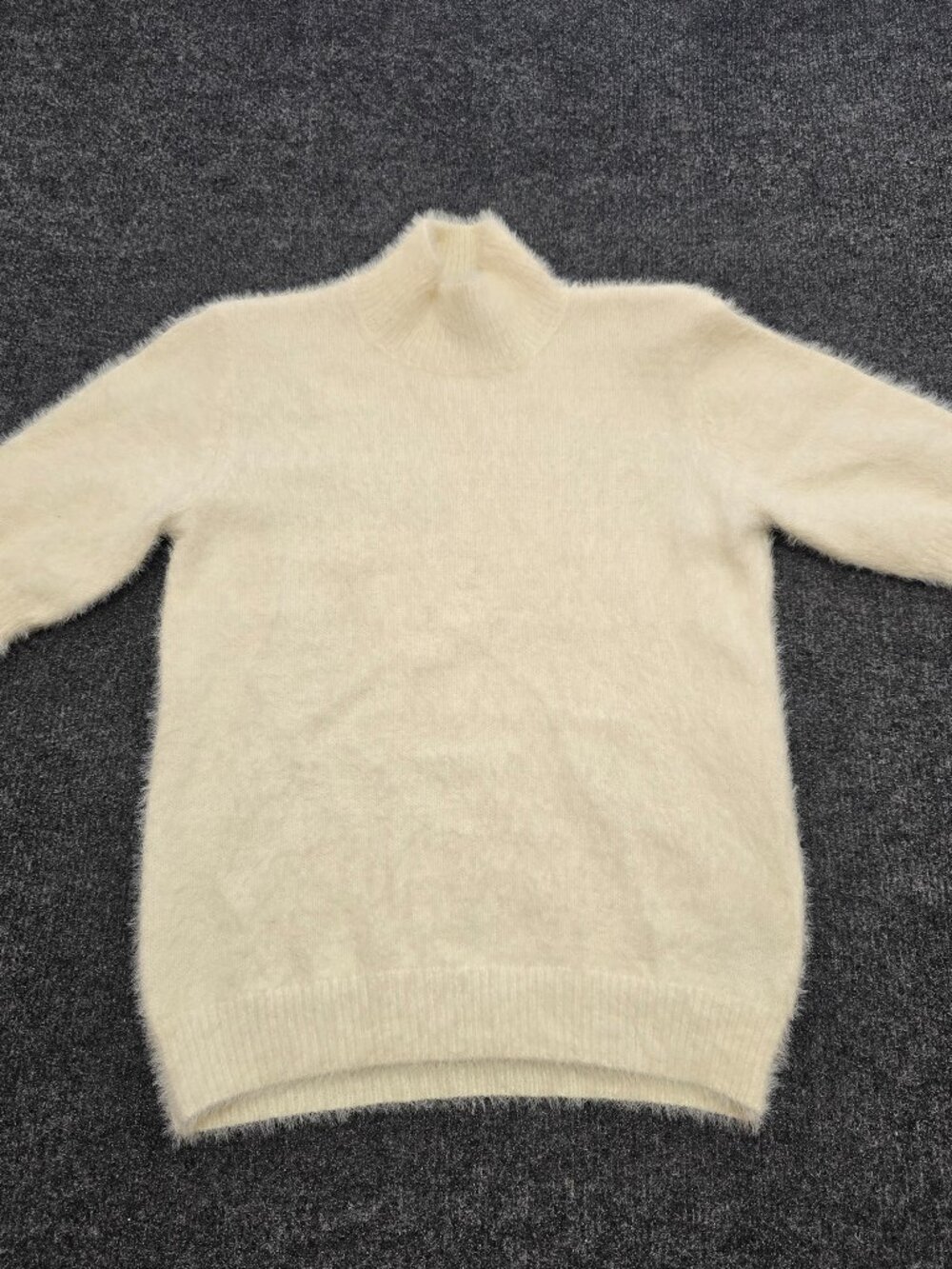 Marled by Reunited Clothing Short Sleeve Fuzzy Sweater Cream Soft Knit XS